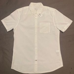 *NWT* Gap - Short Sleeve, Slim Fit Button Down